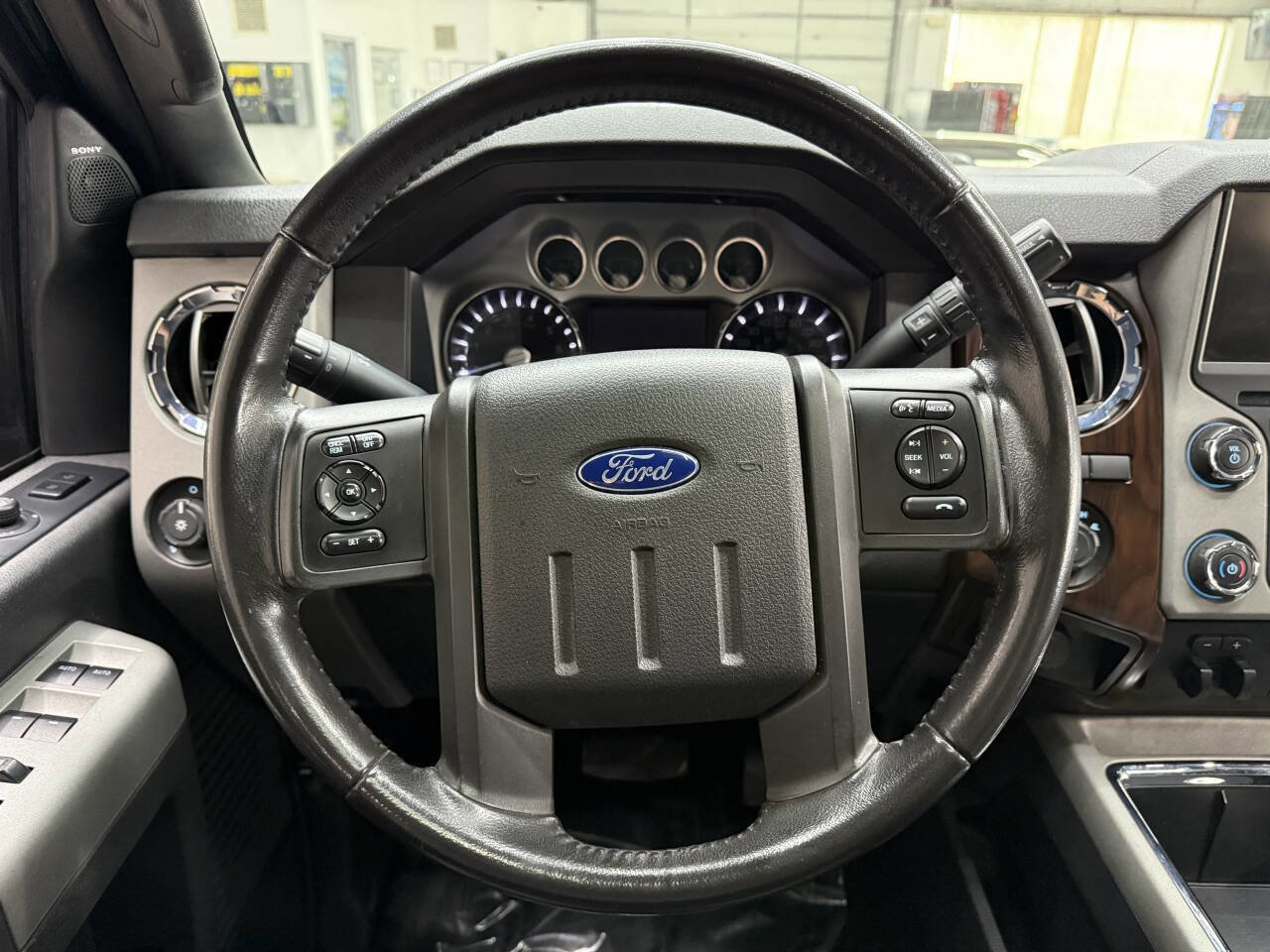 Used 2016 Ford F250 Lariat w/ Lariat Ultimate Package image 21