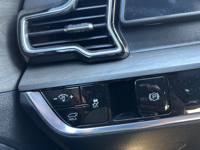 Certified 2025 Kia Sportage X-Line w/ Premium Package image 45