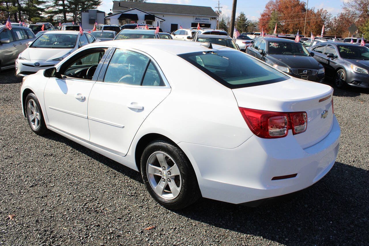 Used 2014 Chevrolet Malibu LS w/ Protection Package FWD image 9