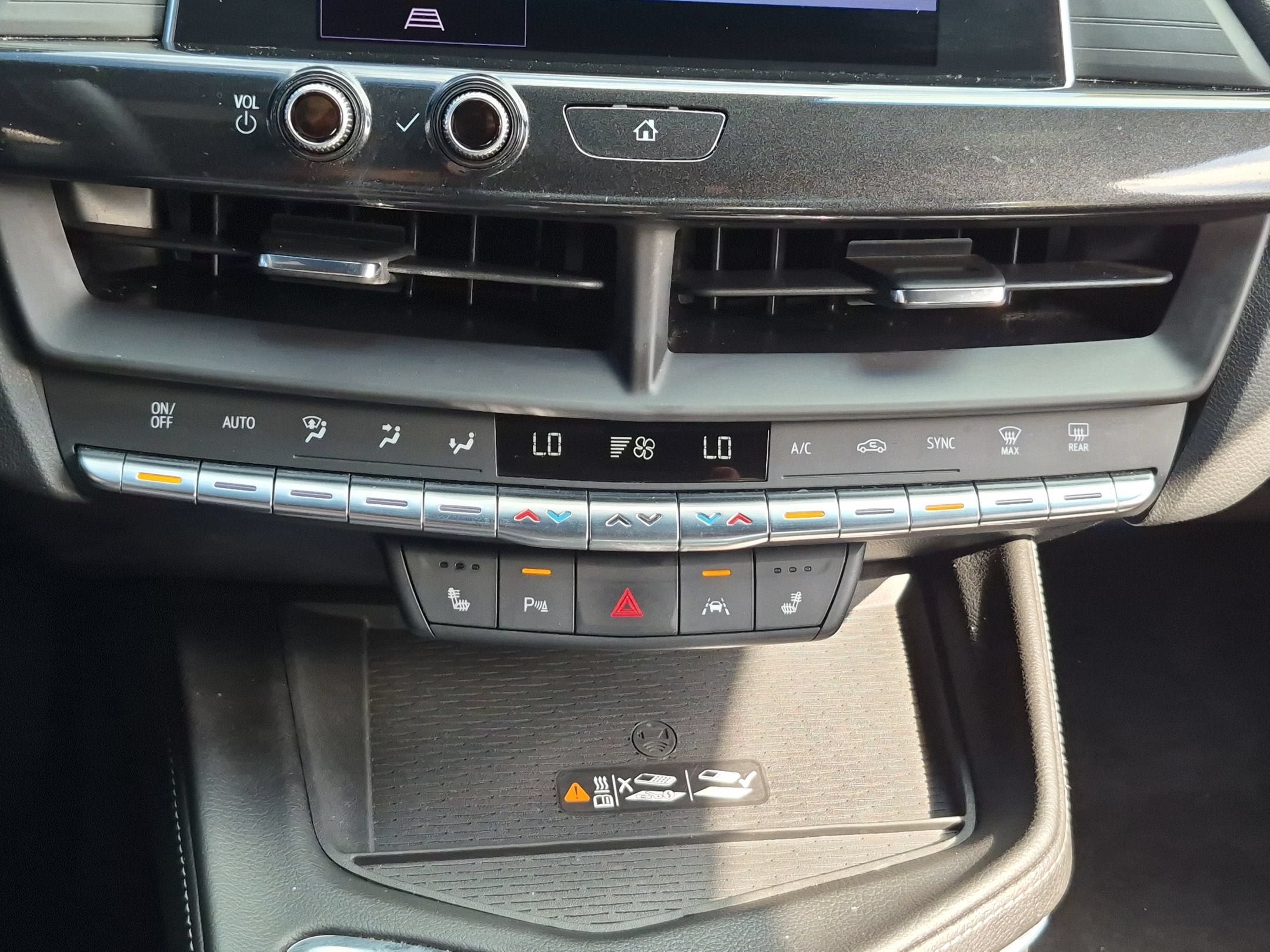 Used 2024 Cadillac CT4 Luxury w/ Cold Weather Package RWD image 22