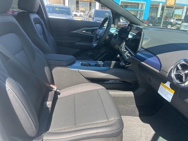 New 2026 Chevrolet Equinox EV LT image 32