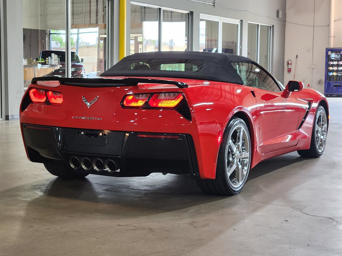 Used 2015 Chevrolet Corvette Stingray Convertible w/ 3LT Preferred Equipment Group RWD image 10