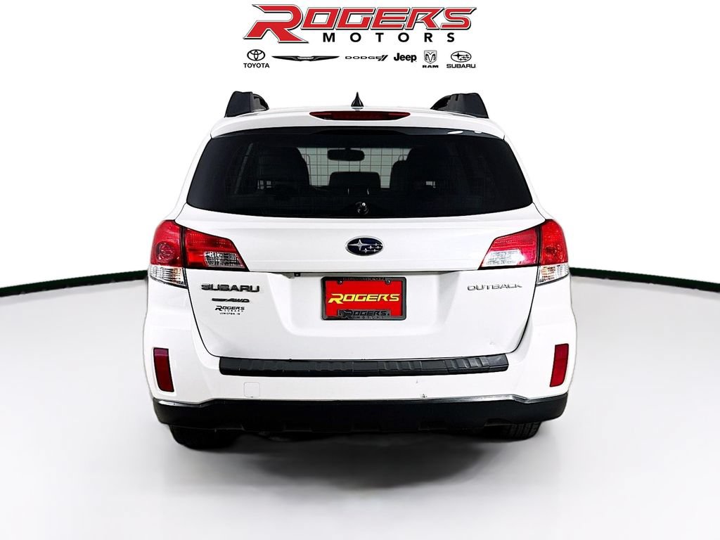 Used 2014 Subaru Outback 2.5i Limited w/ Moonroof Package AWD/4WD image 7