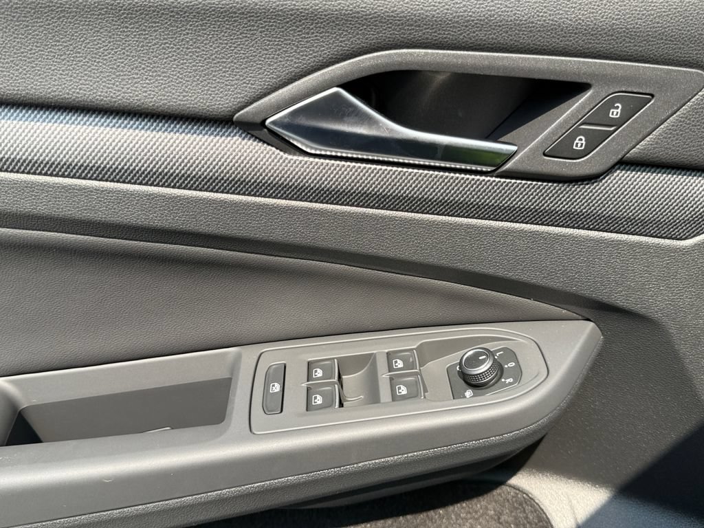 New 2026 Volkswagen Golf AWD/4WD image 11