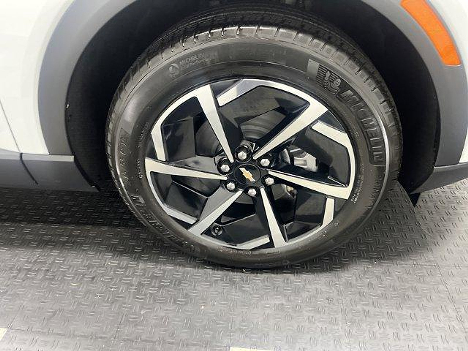 New 2026 Chevrolet Equinox EV LT AWD/4WD image 21