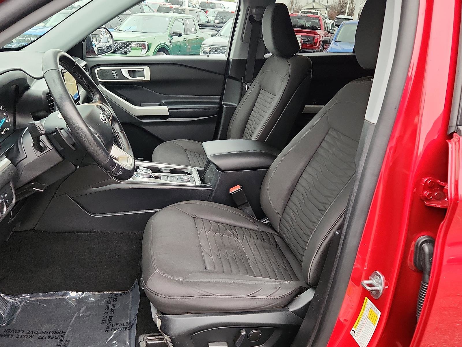 Used 2020 Ford Explorer XLT w/ Comfort Package image 13