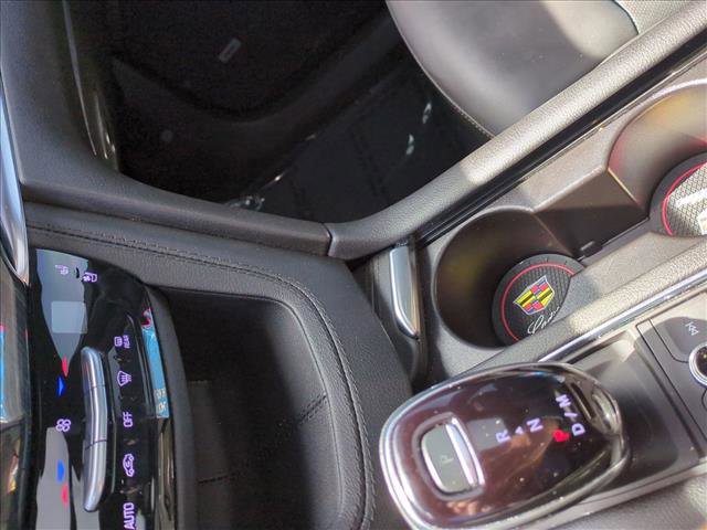 Used 2024 Cadillac XT6 Premium Luxury w/ LPO, Floor Liner Package FWD image 27