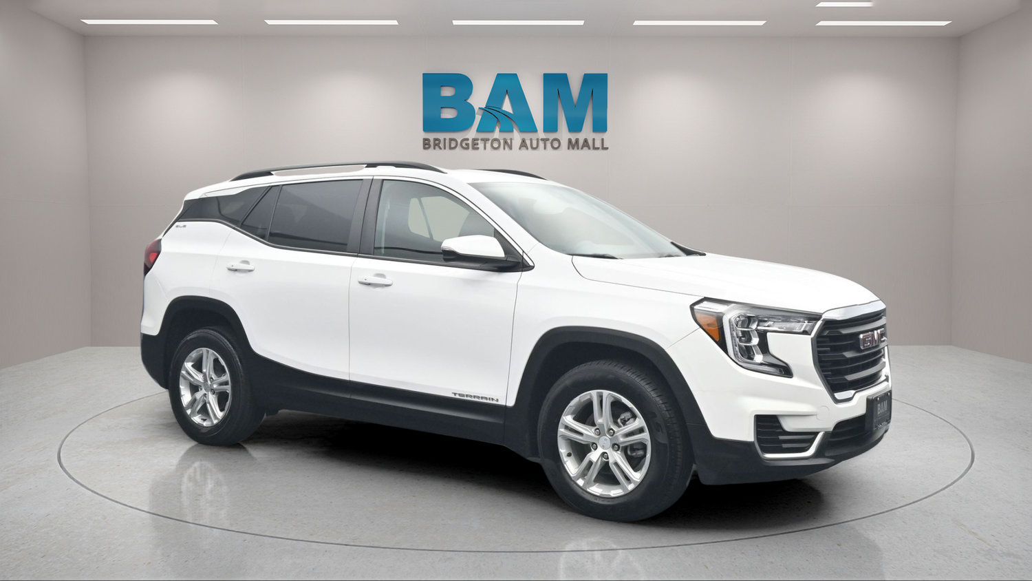 Used 2023 GMC Terrain SLE w/ Driver Convenience Package