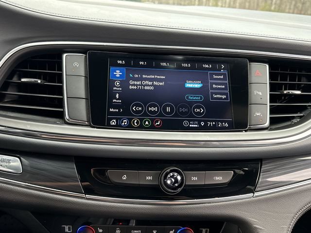 Used 2024 Buick Enclave Premium image 12