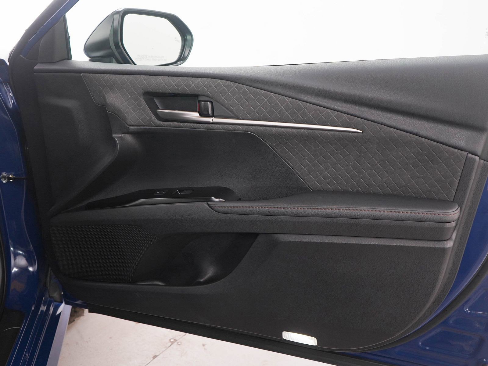 Used 2026 Toyota Camry XLE image 9