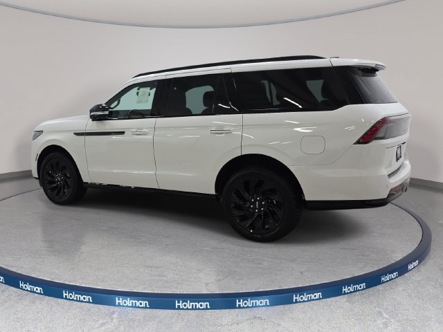 New 2027 Lincoln Navigator Reserve w/ Jet Appearance Package AWD/4WD image 7