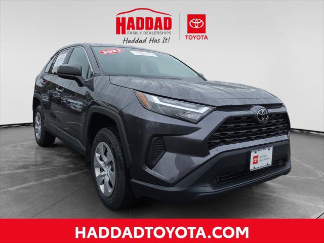 Certified 2023 Toyota RAV4 LE AWD/4WD image 8