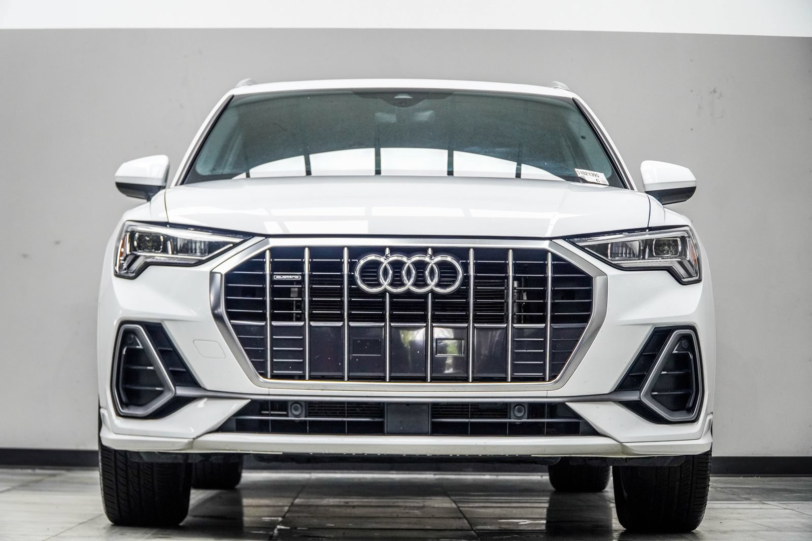 Used 2025 Audi Q3 2.0T Premium AWD/4WD image 8