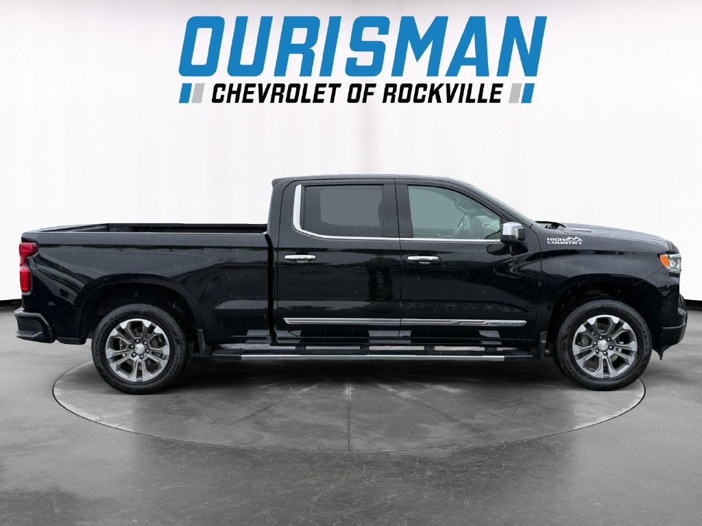 Used 2024 Chevrolet Silverado 1500 High Country w/ Technology Package AWD/4WD image 7