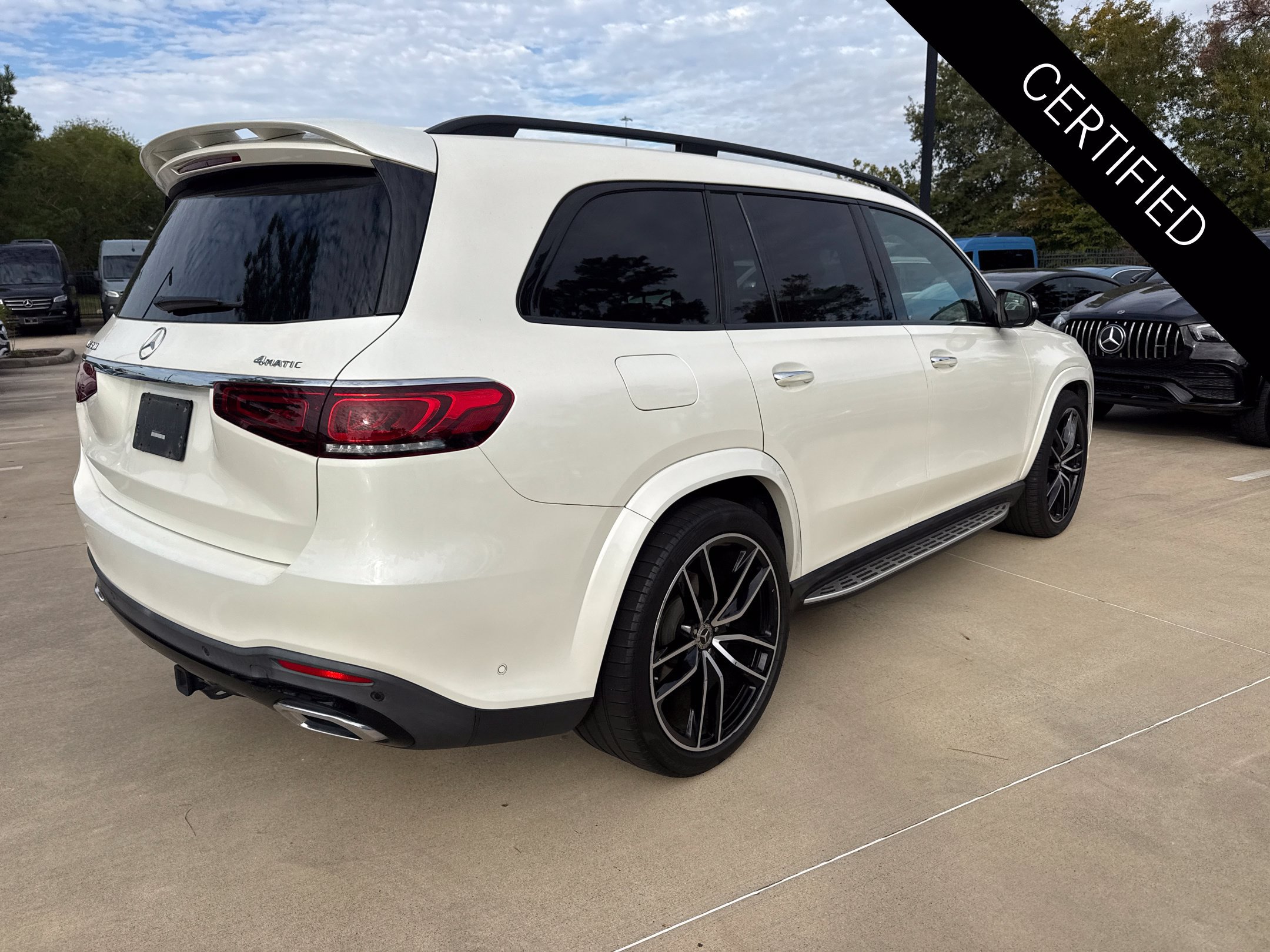 Used 2022 Mercedes-Benz GLS 450 4MATIC image 4
