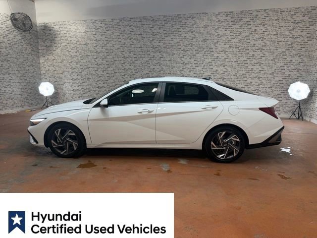 Certified 2025 Hyundai Elantra SEL FWD image 4