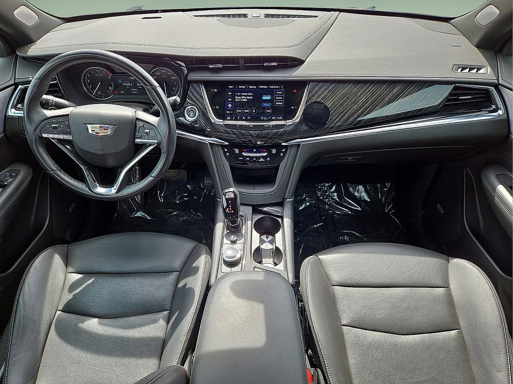 Used 2023 Cadillac XT6 Premium Luxury image 17