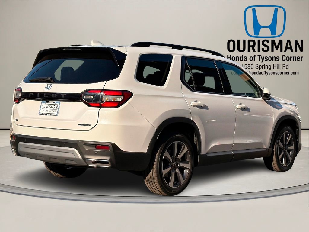 Used 2023 Honda Pilot Touring image 4