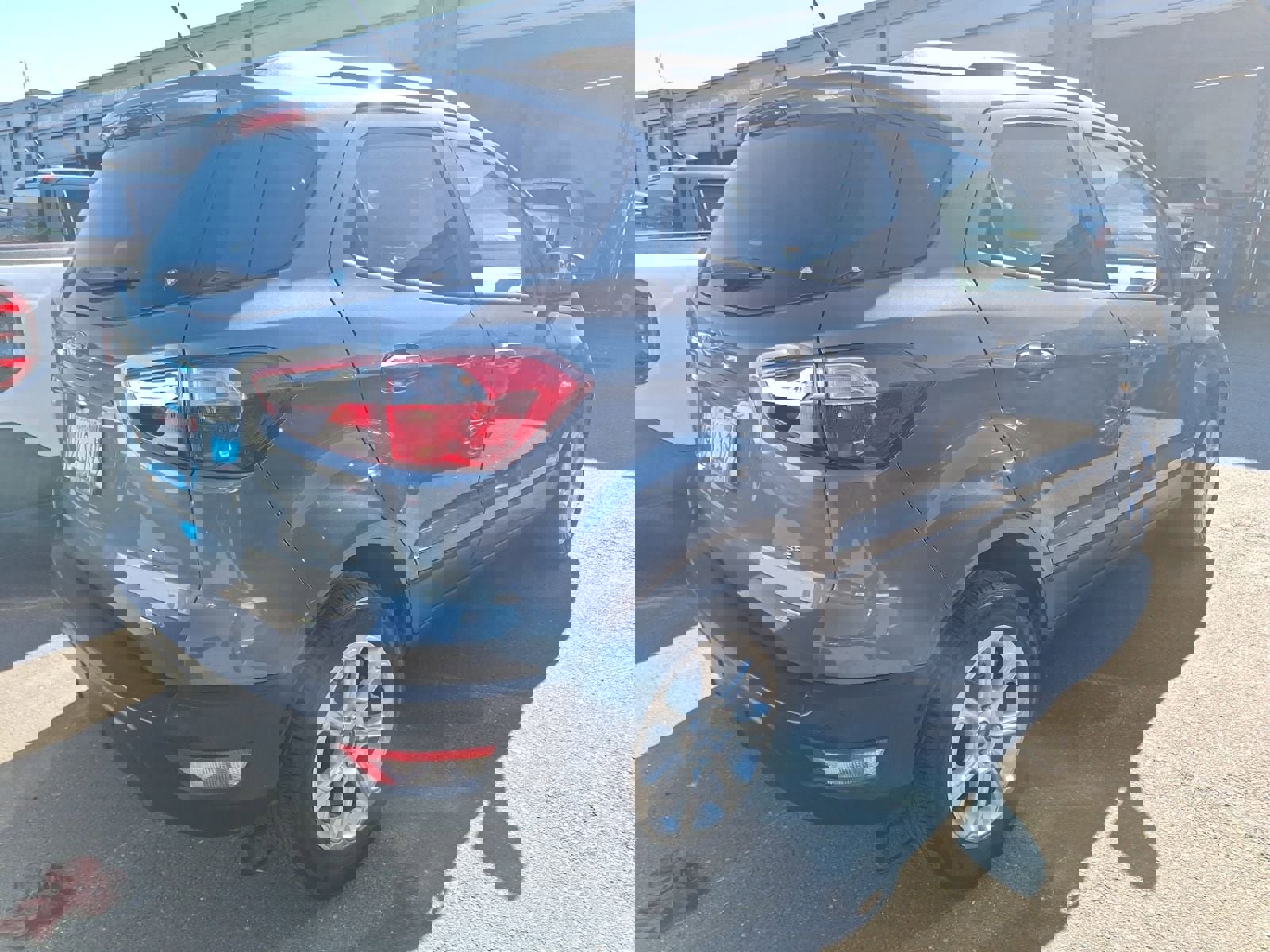 Used 2020 Ford EcoSport SE image 5