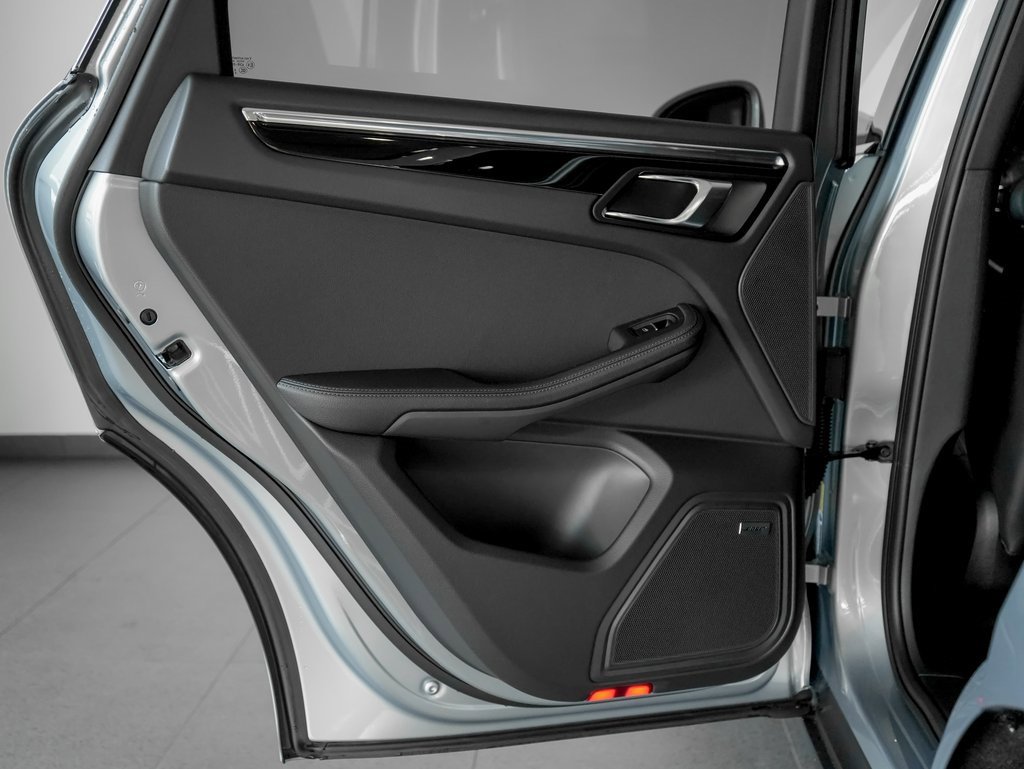 New 2026 Porsche Macan S image 22