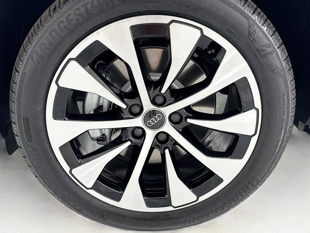 Used 2026 Audi Q3 quattro 2.0T AWD/4WD image 29