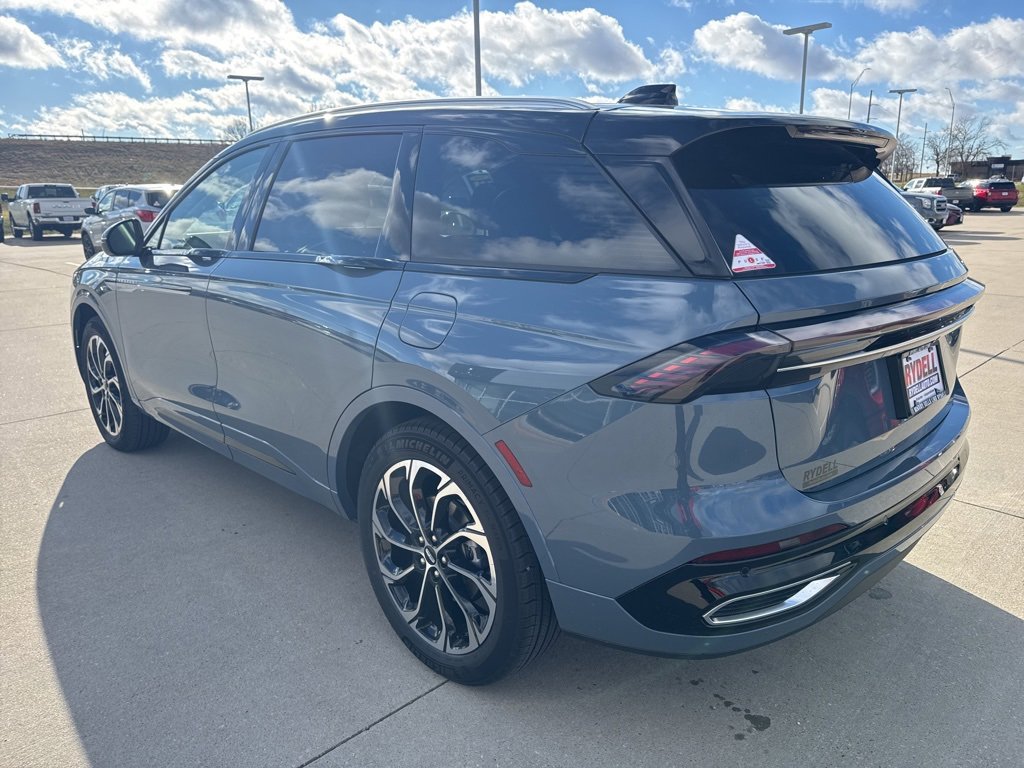 New 2026 Lincoln Nautilus Reserve image 25