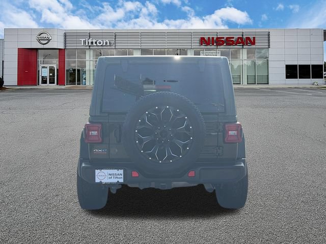 Used 2021 Jeep Wrangler Unlimited Sahara w/ Cold Weather Group AWD/4WD image 6