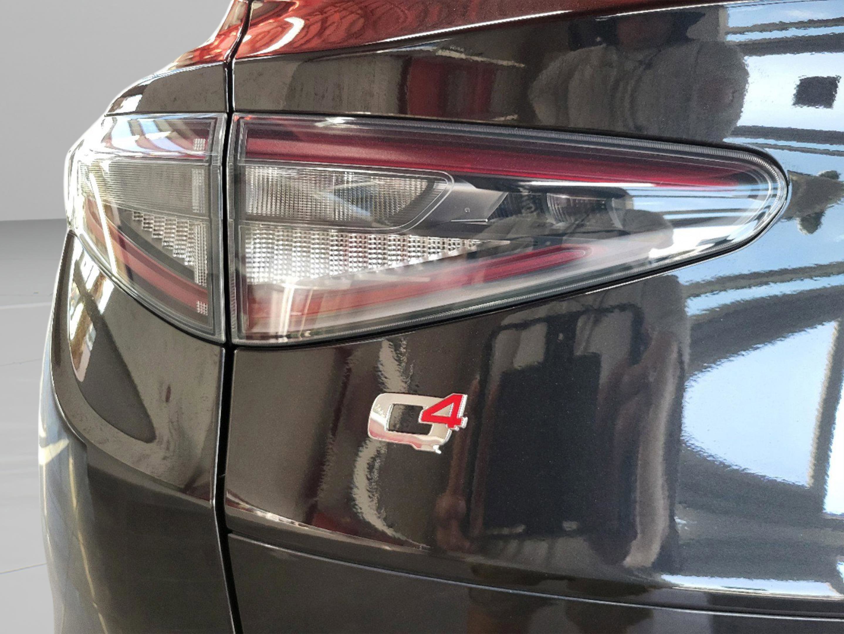 New 2025 Alfa Romeo Stelvio Sprint image 71