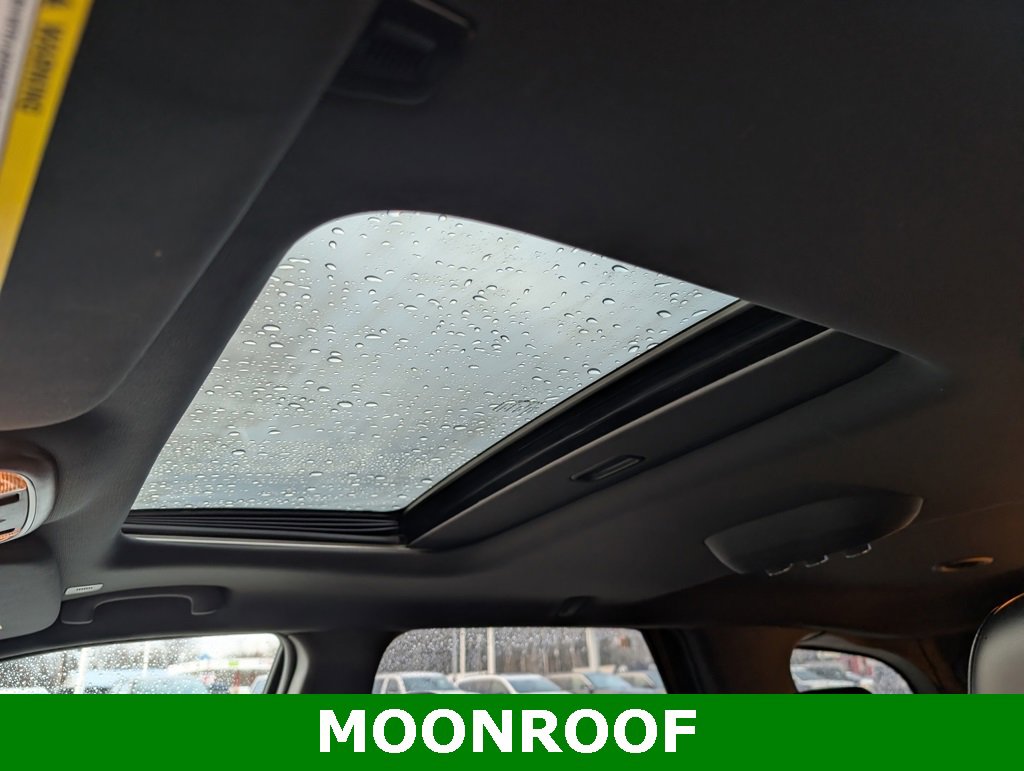 Used 2021 Dodge Durango GT image 3