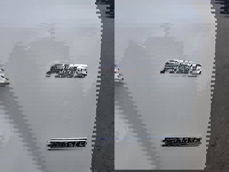 Used 2018 Honda CR-V Touring image 8