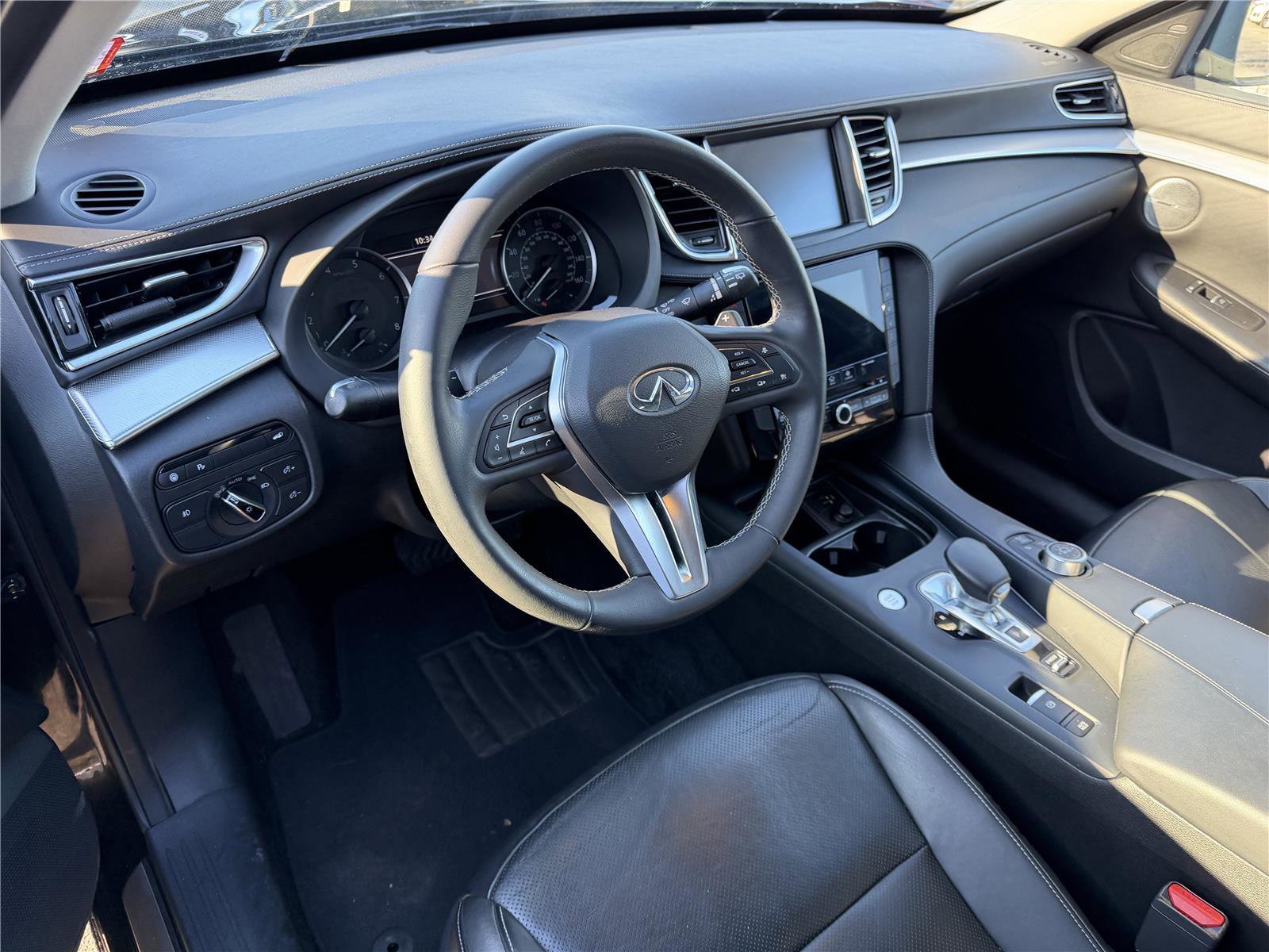 Used 2019 INFINITI QX50 Essential w/ Premium Audio Package image 13