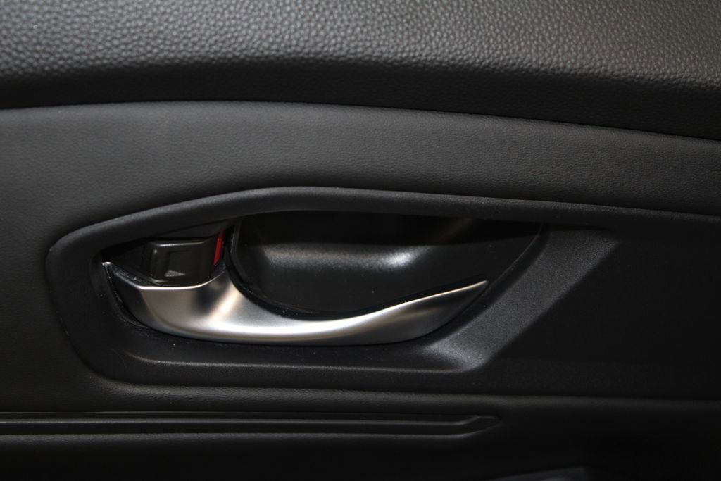 Certified 2024 Honda Accord EX image 8