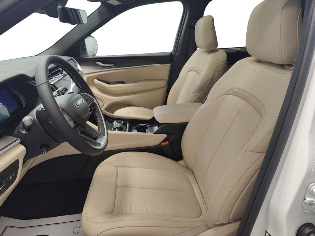 New 2025 Jeep Grand Cherokee Limited w/ Luxury Tech Group II image 11