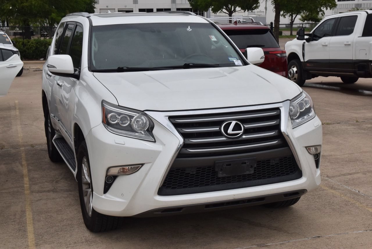 Used 2018 Lexus GX 460 Premium w/ Premium Package AWD/4WD image 4