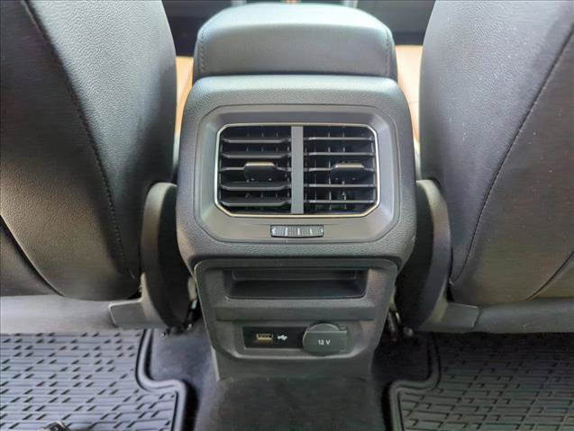 Used 2018 Volkswagen Tiguan SE FWD image 21