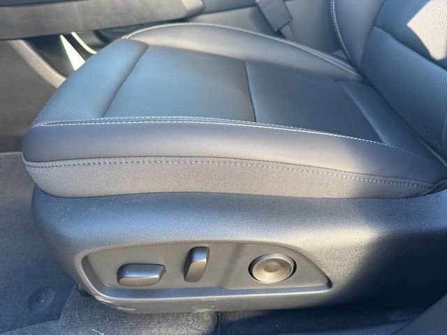 New 2026 GMC Terrain Elevation w/ Elevation Premium Package AWD/4WD image 17