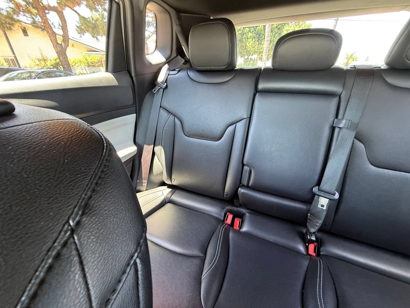 Used 2025 Jeep Compass Limited AWD/4WD image 36