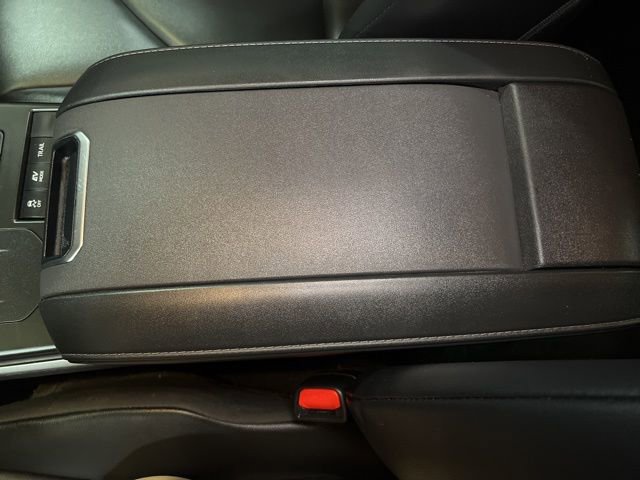 Used 2022 Toyota Highlander XLE AWD/4WD image 27