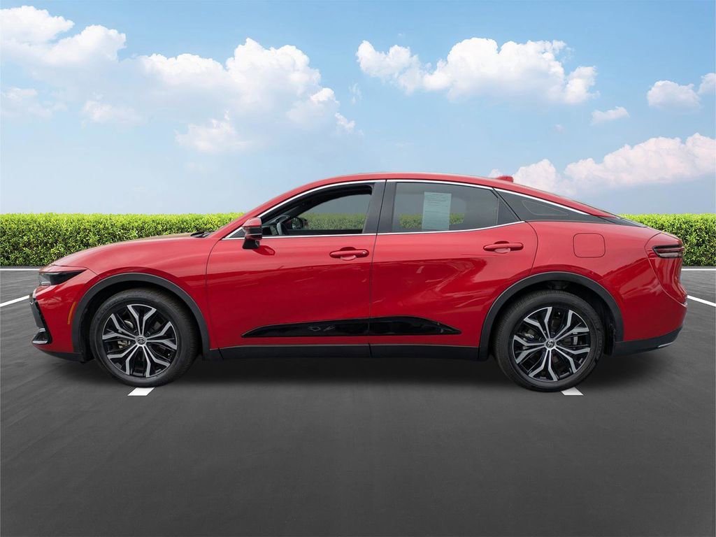 Used 2023 Toyota Crown Limited image 7