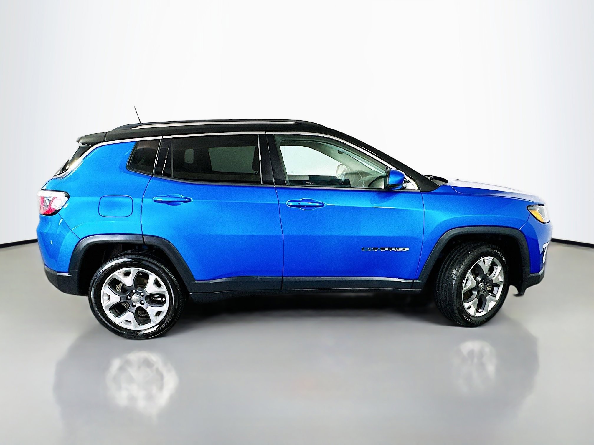 Used 2019 Jeep Compass Limited image 8