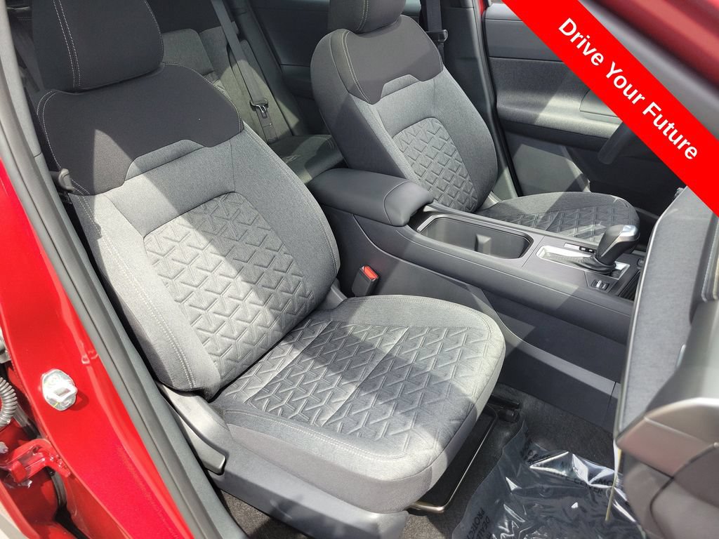 Used 2026 Nissan Kicks SV w/ SV Premium Package FWD image 21