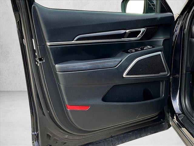 Used 2025 Kia Telluride S image 16