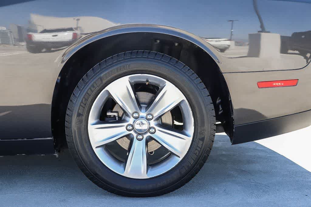 Used 2021 Dodge Challenger SXT RWD image 10