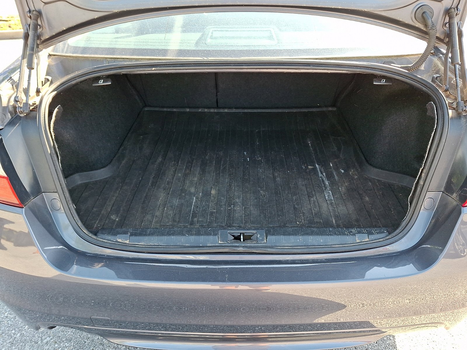Used 2017 Subaru Legacy 2.5i AWD/4WD image 27