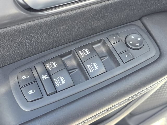 New 2026 Chrysler Voyager LX FWD image 24