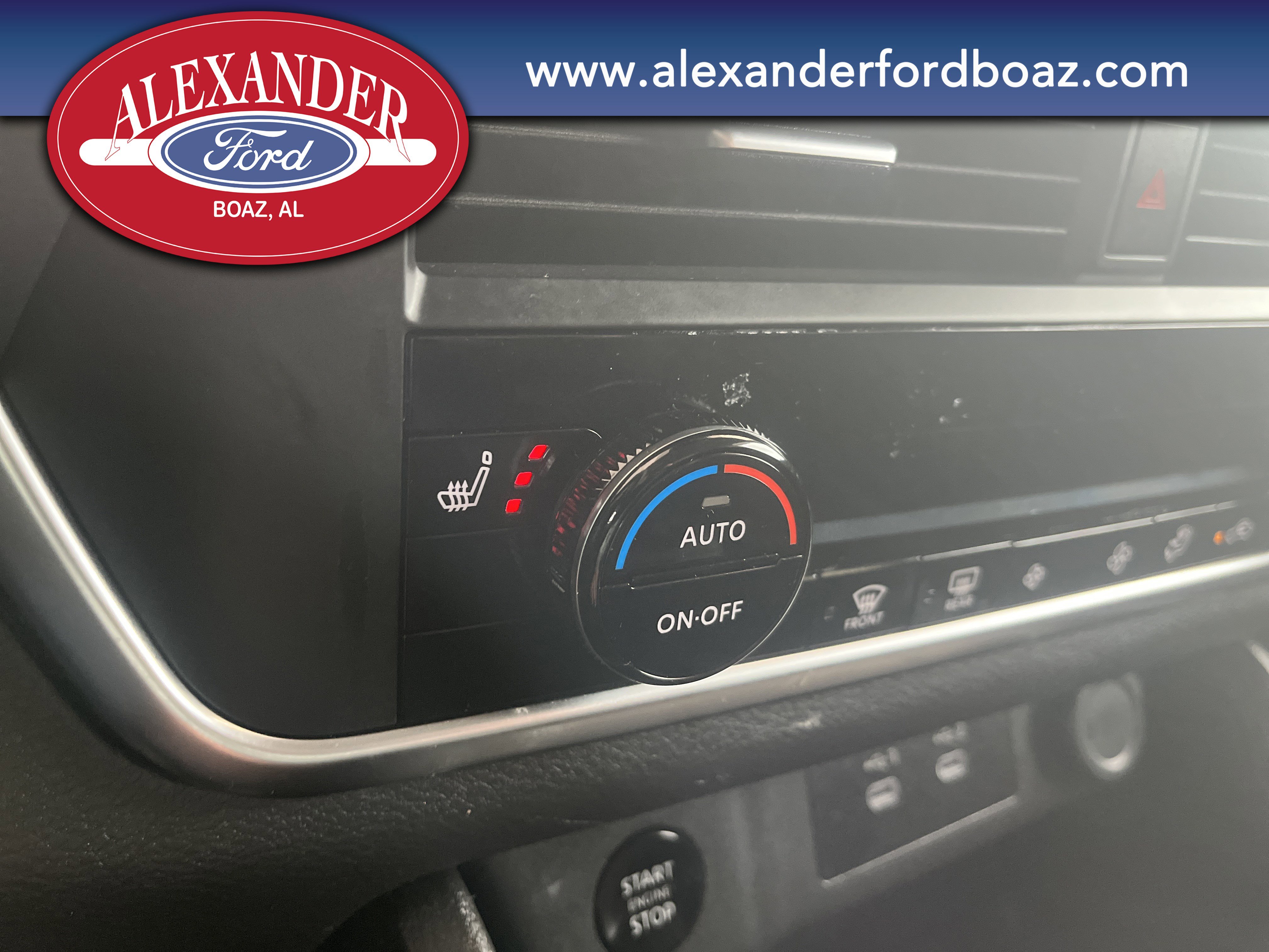 Used 2025 Nissan Rogue SV image 24