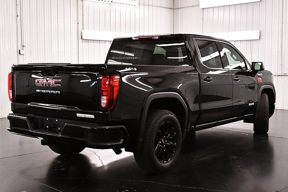 Used 2025 GMC Sierra 1500 Elevation image 7