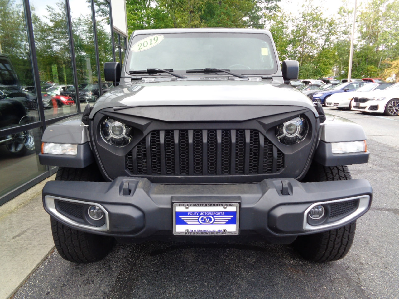 Used 2019 Jeep Wrangler Unlimited Sahara w/ Dual Top Group image 2