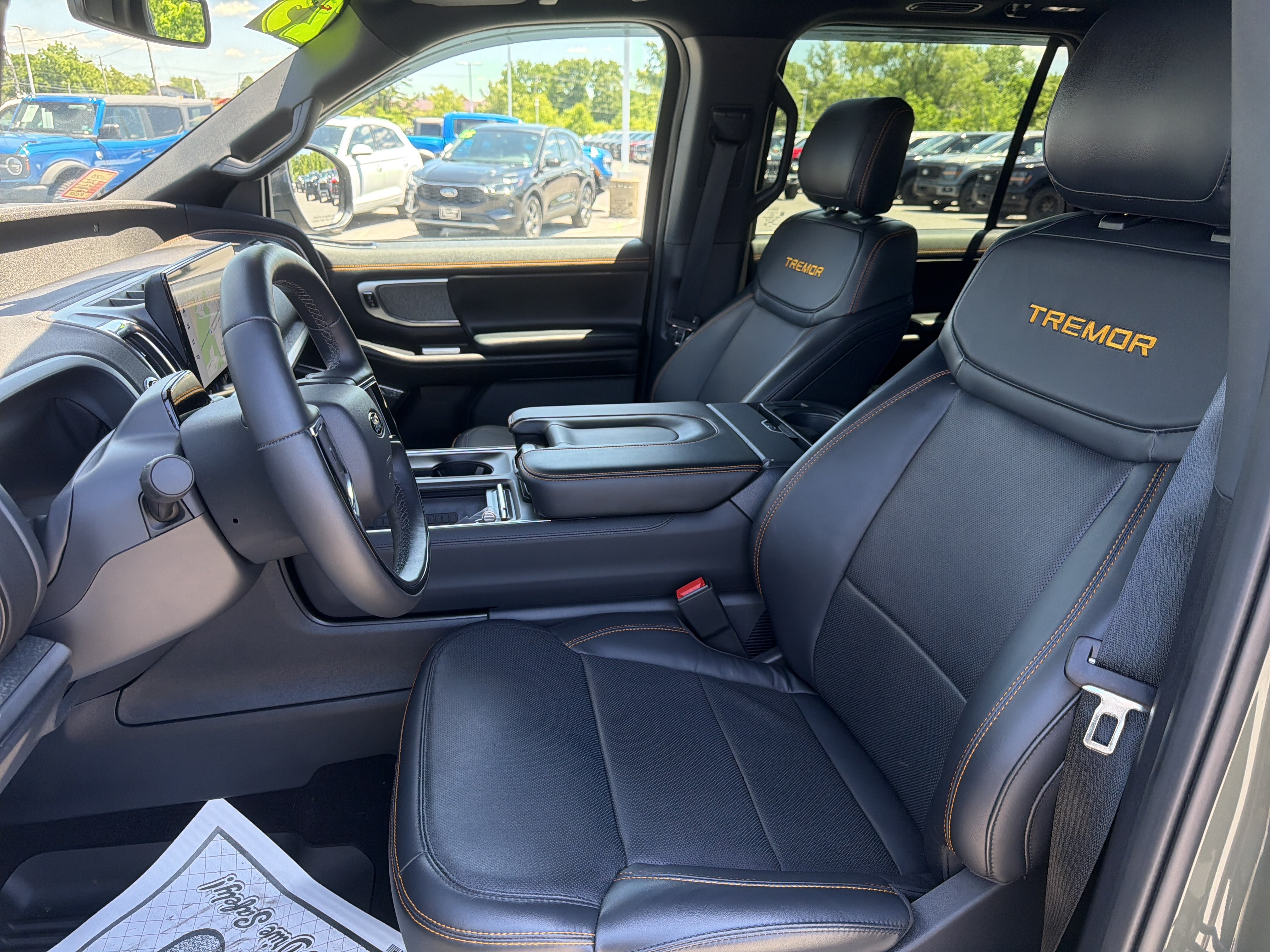 Used 2025 Ford Expedition Tremor AWD/4WD image 14