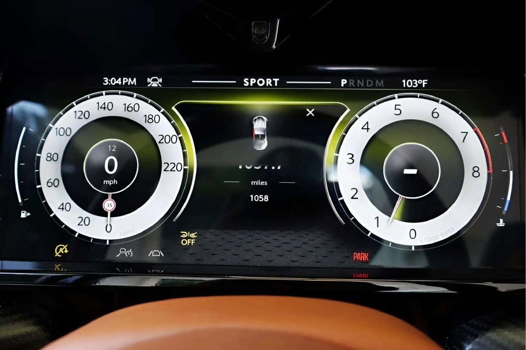 Used 2026 Aston Martin V8 Vantage Convertible RWD image 16